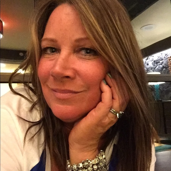 MEETthePOSHER my style? Living out MY VIBE & MOOD - Picture 2 of 8